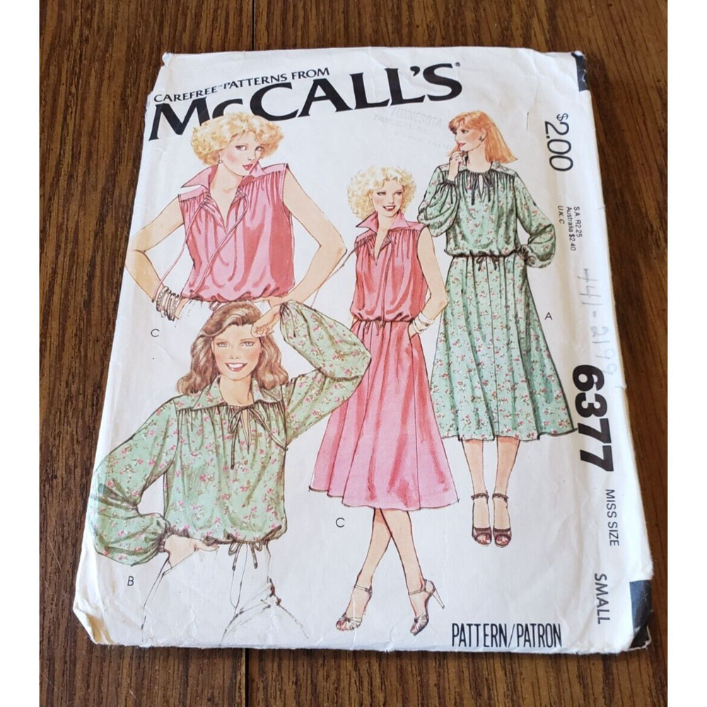 Vintage 1978 McCalls 6377 Sewing Pattern Top Skirt Size Small